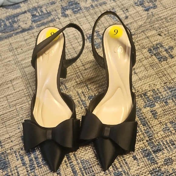 Jessica Simpson Black Slingback Heels with Bow Detail - Picture 3 of 6